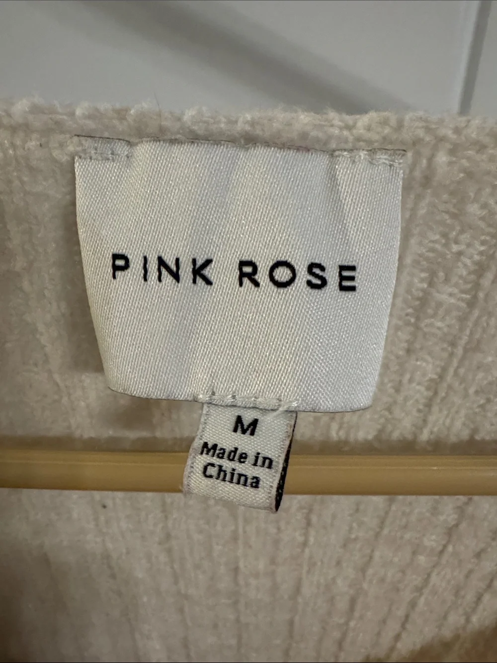 Pink Rose cream neck
